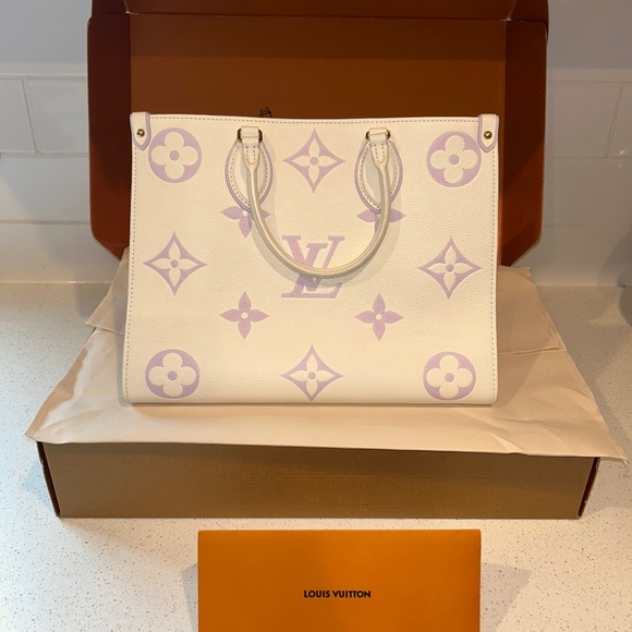 LOUIS VUITTON Monogram Empreinte On the Go MM 2way Tote Shoul - Picture 1 of 9